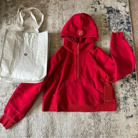 NWT LULULEMON Scuba oversized half-zip hoodie lunar new year - Picture 3 of 9